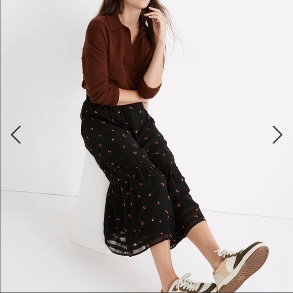 NWOT skirt - Picture 2 of 5